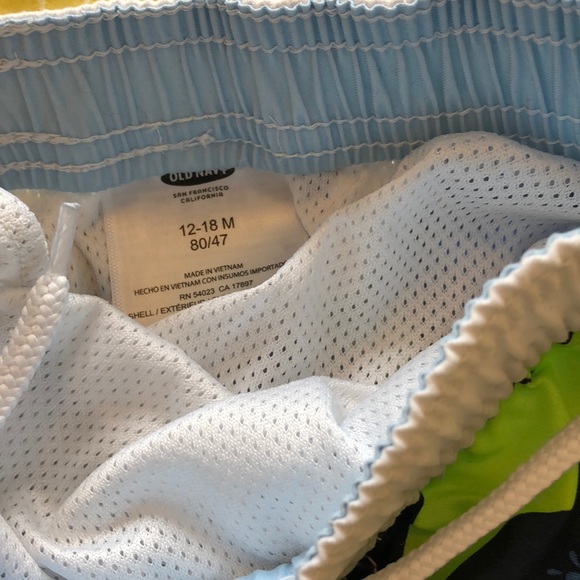 Old Navy Whale Swim Trunks 12-18 months 🐳 - Picture 5 of 5